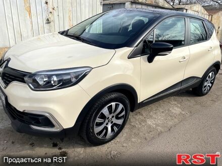 Рено Каптур 2019 в Одессе на Automoto.ua Бежевый Рено Каптур, объемом двигателя 1.2 л и пробегом 40 тыс. км за 14500 $, фото 1 на Automoto.ua
