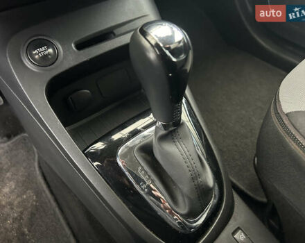 Чорний Рено Каптур, об'ємом двигуна 1.2 л та пробігом 133 тис. км за 9999 $, фото 17 на Automoto.ua