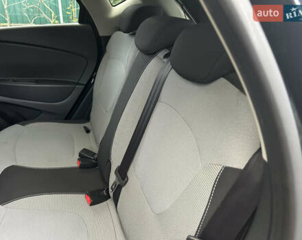 Чорний Рено Каптур, об'ємом двигуна 1.2 л та пробігом 133 тис. км за 9999 $, фото 27 на Automoto.ua