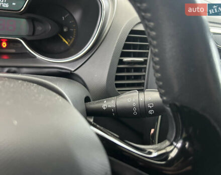 Чорний Рено Каптур, об'ємом двигуна 1.2 л та пробігом 133 тис. км за 9999 $, фото 20 на Automoto.ua