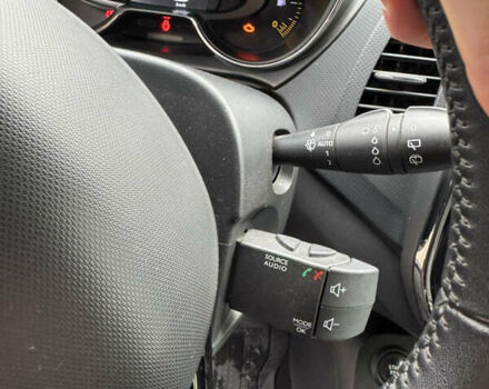 Черный Рено Каптур, объемом двигателя 1.5 л и пробегом 117 тыс. км за 10700 $, фото 11 на Automoto.ua