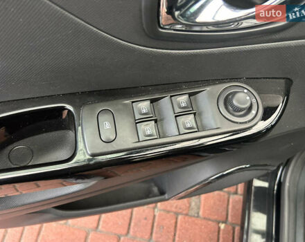 Чорний Рено Каптур, об'ємом двигуна 1.2 л та пробігом 133 тис. км за 9999 $, фото 25 на Automoto.ua