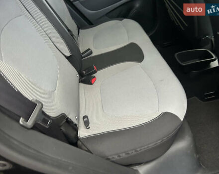 Чорний Рено Каптур, об'ємом двигуна 1.2 л та пробігом 133 тис. км за 9999 $, фото 35 на Automoto.ua