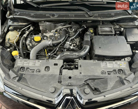 Чорний Рено Каптур, об'ємом двигуна 1.2 л та пробігом 133 тис. км за 9999 $, фото 47 на Automoto.ua