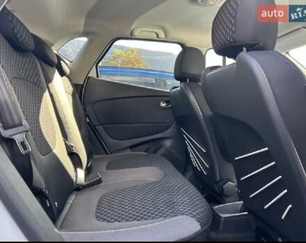 Черный Рено Каптур, объемом двигателя 1.2 л и пробегом 61 тыс. км за 14599 $, фото 10 на Automoto.ua