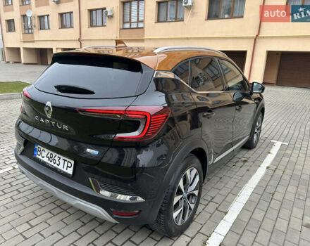 Черный Рено Каптур, объемом двигателя 1.6 л и пробегом 14 тыс. км за 19999 $, фото 3 на Automoto.ua