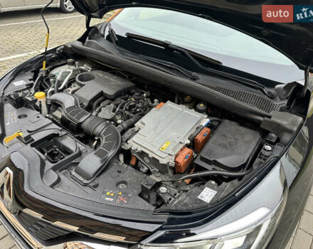 Черный Рено Каптур, объемом двигателя 1.6 л и пробегом 14 тыс. км за 19999 $, фото 55 на Automoto.ua