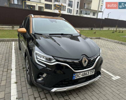 Черный Рено Каптур, объемом двигателя 1.6 л и пробегом 14 тыс. км за 19999 $, фото 12 на Automoto.ua