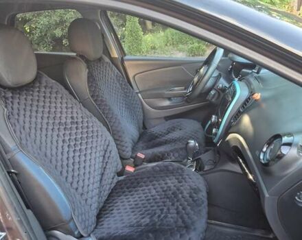 Коричневий Рено Каптур, об'ємом двигуна 1.2 л та пробігом 89 тис. км за 13500 $, фото 4 на Automoto.ua