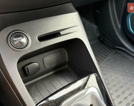 Коричневый Рено Каптур, объемом двигателя 1.2 л и пробегом 88 тыс. км за 12800 $, фото 29 на Automoto.ua