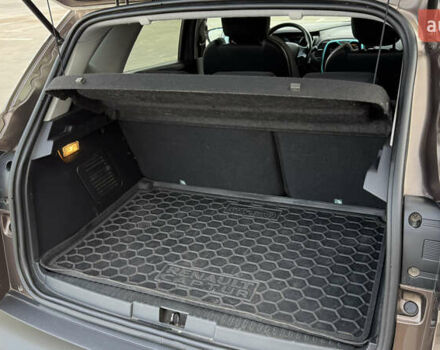 Коричневый Рено Каптур, объемом двигателя 1.2 л и пробегом 88 тыс. км за 12800 $, фото 38 на Automoto.ua