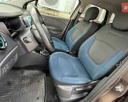 Коричневый Рено Каптур, объемом двигателя 1.2 л и пробегом 88 тыс. км за 12800 $, фото 20 на Automoto.ua