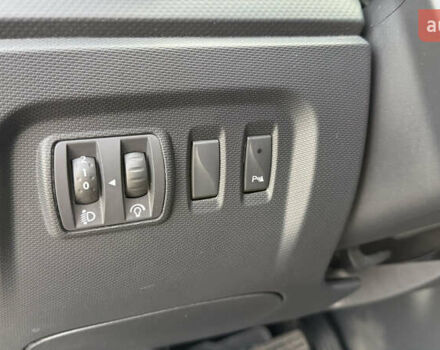 Коричневый Рено Каптур, объемом двигателя 1.2 л и пробегом 88 тыс. км за 12800 $, фото 23 на Automoto.ua