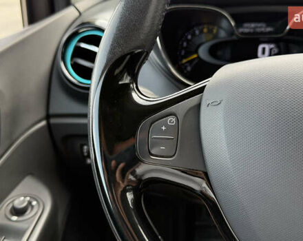 Коричневый Рено Каптур, объемом двигателя 1.2 л и пробегом 88 тыс. км за 12800 $, фото 24 на Automoto.ua