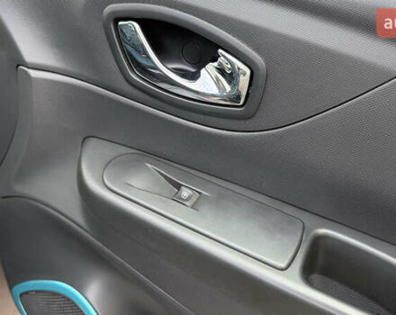 Коричневый Рено Каптур, объемом двигателя 1.2 л и пробегом 88 тыс. км за 12800 $, фото 45 на Automoto.ua