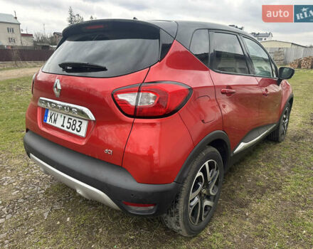 Красный Рено Каптур, объемом двигателя 1.5 л и пробегом 130 тыс. км за 7700 $, фото 3 на Automoto.ua