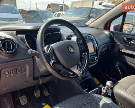 Красный Рено Каптур, объемом двигателя 1.5 л и пробегом 132 тыс. км за 10900 $, фото 8 на Automoto.ua