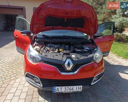Красный Рено Каптур, объемом двигателя 1.46 л и пробегом 132 тыс. км за 9800 $, фото 2 на Automoto.ua