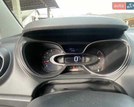 Червоний Рено Каптур, об'ємом двигуна 1.46 л та пробігом 30 тис. км за 16300 $, фото 9 на Automoto.ua