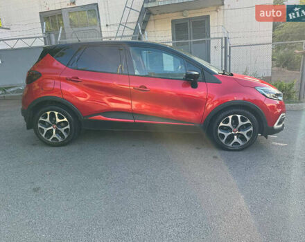 Красный Рено Каптур, объемом двигателя 1.2 л и пробегом 53 тыс. км за 15000 $, фото 9 на Automoto.ua