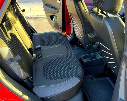 Червоний Рено Каптур, об'ємом двигуна 1.5 л та пробігом 50 тис. км за 17000 $, фото 5 на Automoto.ua