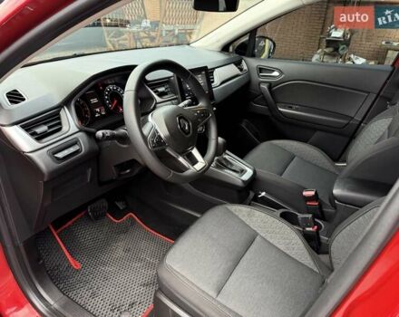 Красный Рено Каптур, объемом двигателя 1.3 л и пробегом 28 тыс. км за 18500 $, фото 59 на Automoto.ua