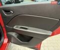 Красный Рено Каптур, объемом двигателя 1.3 л и пробегом 28 тыс. км за 18500 $, фото 49 на Automoto.ua