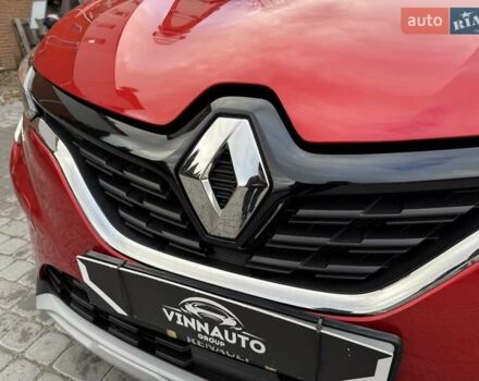 Красный Рено Каптур, объемом двигателя 1.3 л и пробегом 28 тыс. км за 18500 $, фото 28 на Automoto.ua
