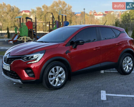 Красный Рено Каптур, объемом двигателя 1.3 л и пробегом 27 тыс. км за 19299 $, фото 1 на Automoto.ua