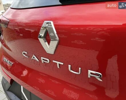 Красный Рено Каптур, объемом двигателя 1.3 л и пробегом 28 тыс. км за 18500 $, фото 39 на Automoto.ua