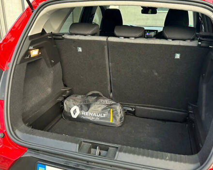 Красный Рено Каптур, объемом двигателя 1.33 л и пробегом 23 тыс. км за 19000 $, фото 4 на Automoto.ua