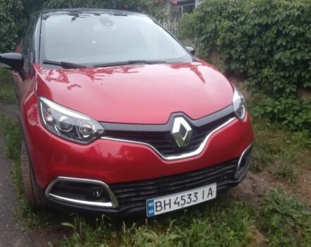 Красный Рено Каптур, объемом двигателя 1.2 л и пробегом 25 тыс. км за 11500 $, фото 1 на Automoto.ua