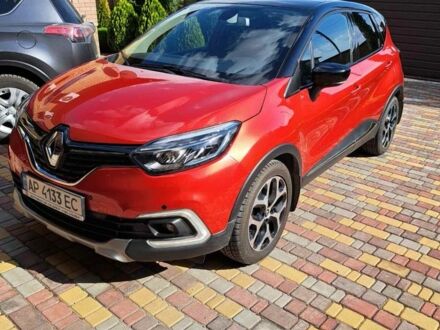 Рено Каптур 2017 у Запоріжжя на Automoto.ua Червоний Рено Каптур, об'ємом двигуна 1.5 л та пробігом 48 тис. км за 14700 $, фото 1 на Automoto.ua