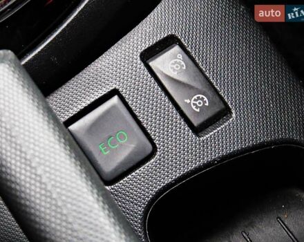 Рено Каптур, объемом двигателя 1.2 л и пробегом 122 тыс. км за 11500 $, фото 12 на Automoto.ua