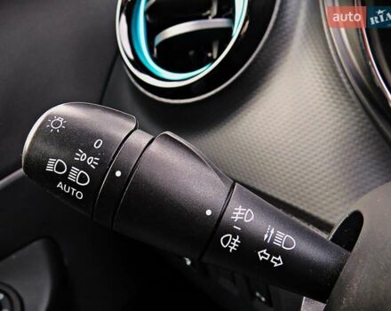 Рено Каптур, объемом двигателя 1.2 л и пробегом 122 тыс. км за 11500 $, фото 9 на Automoto.ua