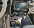 Желтый Рено Каптур, объемом двигателя 1.46 л и пробегом 213 тыс. км за 8200 $, фото 16 на Automoto.ua