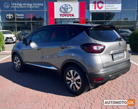 Серый Рено Каптур, объемом двигателя 1.5 л и пробегом 79 тыс. км за 15700 $, фото 1 на Automoto.ua
