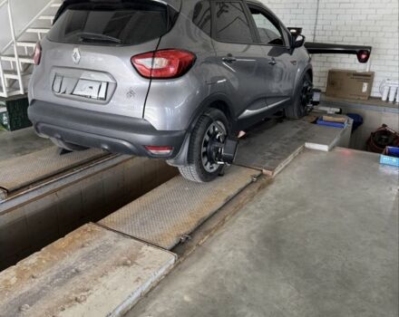 Серый Рено Каптур, объемом двигателя 1.5 л и пробегом 147 тыс. км за 8999 $, фото 7 на Automoto.ua