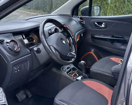 Серый Рено Каптур, объемом двигателя 1.2 л и пробегом 119 тыс. км за 10500 $, фото 4 на Automoto.ua