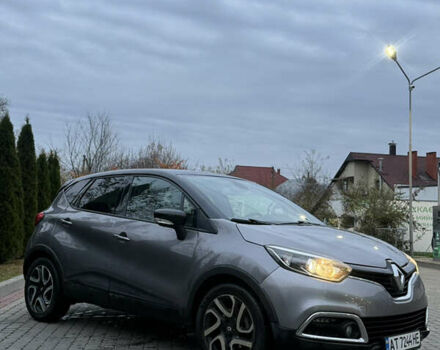 Серый Рено Каптур, объемом двигателя 1.2 л и пробегом 119 тыс. км за 10500 $, фото 2 на Automoto.ua