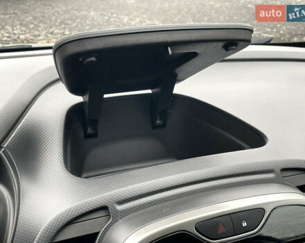 Сірий Рено Каптур, об'ємом двигуна 1.46 л та пробігом 182 тис. км за 10490 $, фото 29 на Automoto.ua