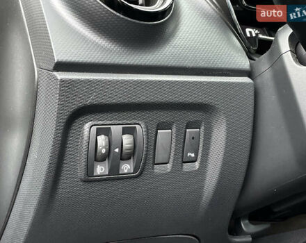 Сірий Рено Каптур, об'ємом двигуна 1.46 л та пробігом 182 тис. км за 10490 $, фото 24 на Automoto.ua
