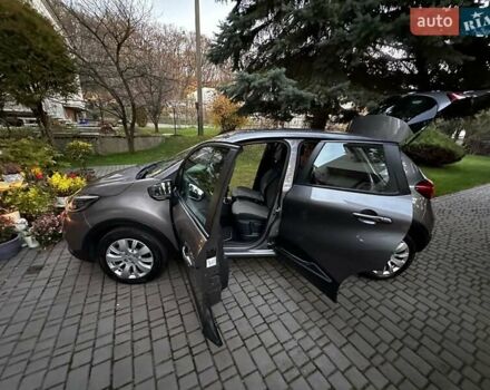 Сірий Рено Каптур, об'ємом двигуна 1.5 л та пробігом 155 тис. км за 11500 $, фото 17 на Automoto.ua