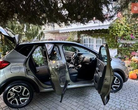 Рено Каптур 2016 в Львове на Automoto.ua Серый Рено Каптур, объемом двигателя 1.2 л и пробегом 80 тыс. км за 10700 $, фото 10 на Automoto.ua
