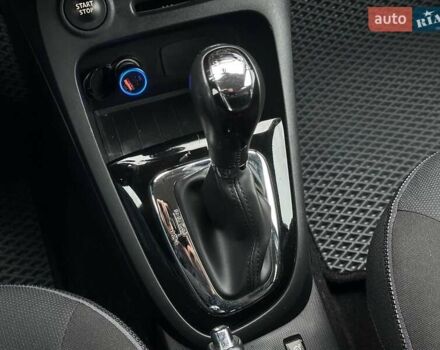 Сірий Рено Каптур, об'ємом двигуна 1.2 л та пробігом 179 тис. км за 11990 $, фото 17 на Automoto.ua