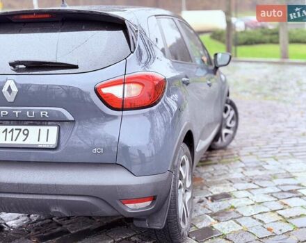 Серый Рено Каптур, объемом двигателя 1.46 л и пробегом 50 тыс. км за 14900 $, фото 4 на Automoto.ua