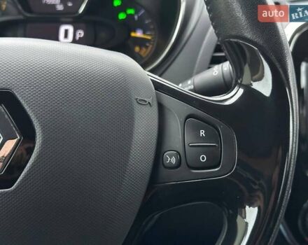 Сірий Рено Каптур, об'ємом двигуна 1.2 л та пробігом 179 тис. км за 11990 $, фото 25 на Automoto.ua