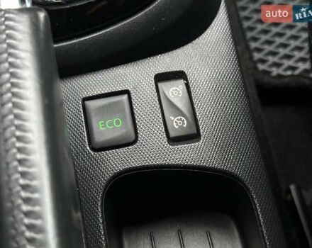 Сірий Рено Каптур, об'ємом двигуна 1.2 л та пробігом 179 тис. км за 11990 $, фото 19 на Automoto.ua