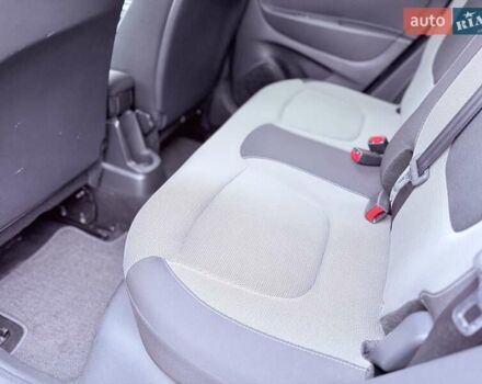 Серый Рено Каптур, объемом двигателя 1.46 л и пробегом 50 тыс. км за 14900 $, фото 13 на Automoto.ua