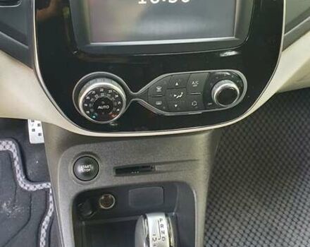 Серый Рено Каптур, объемом двигателя 1.46 л и пробегом 115 тыс. км за 16999 $, фото 27 на Automoto.ua